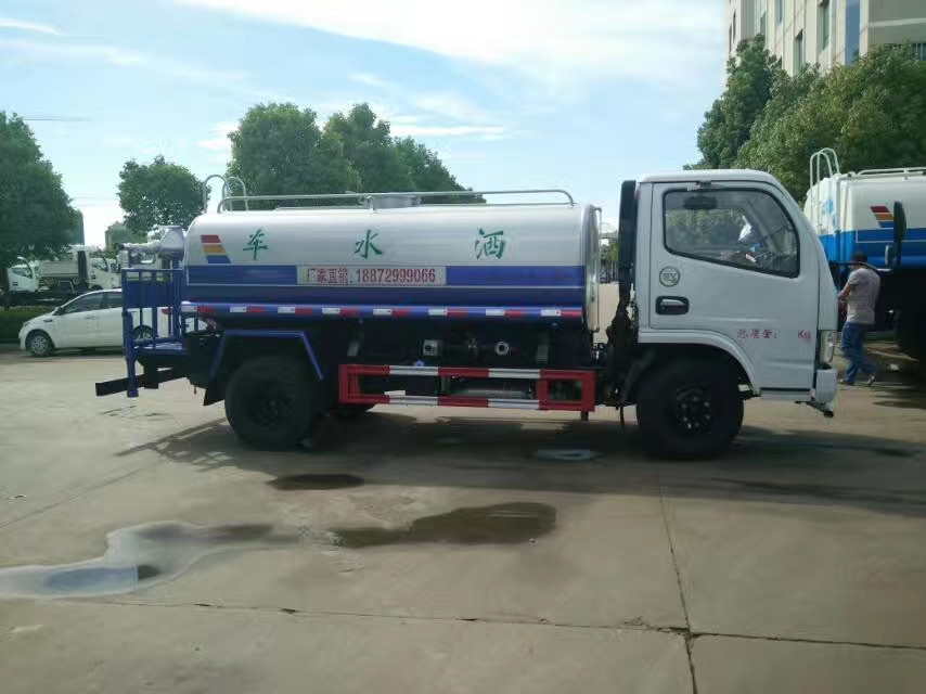 5����ˮ܇(ch��)�S�Үa(ch��n)Ʒ�r(ji��)�񣬖|�L(f��ng)����8����ˮ܇(ch��)�N(xi��o)�ۣ�5����ˮ܇(ch��)�N(xi��o)������